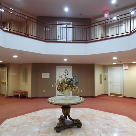 Regalia Hotel & Conference Center Village of Four Seasons Bagian luar foto